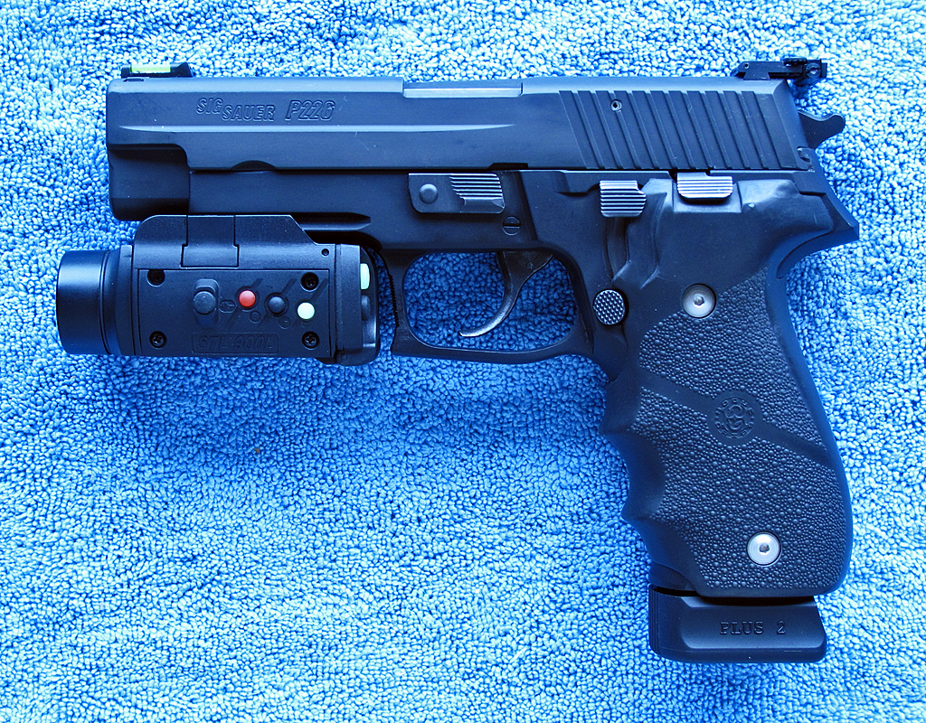 Click to enlarge Sig P226R 40S&W
